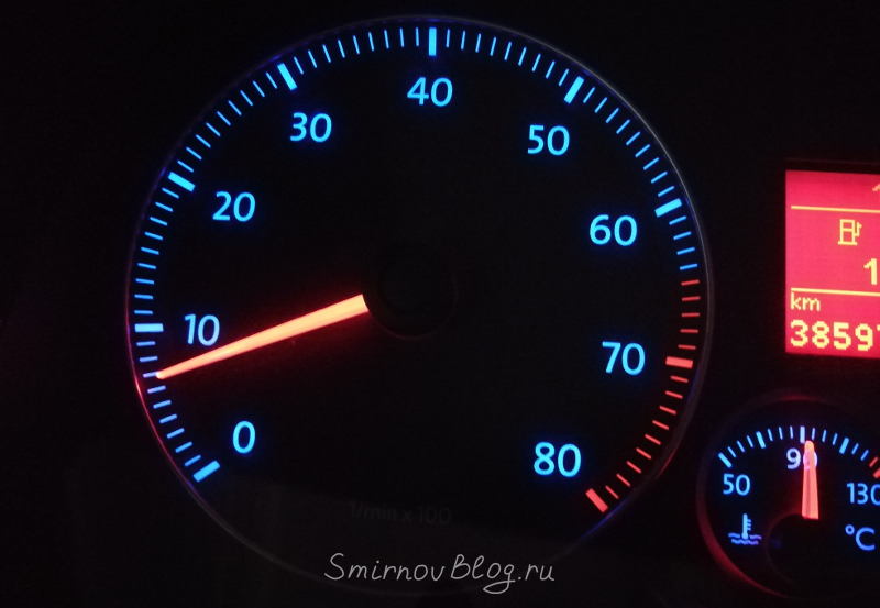 Замена лампы задней фары на VW Touran 1T2 Замена лампы задней фары на VW Touran 1T2