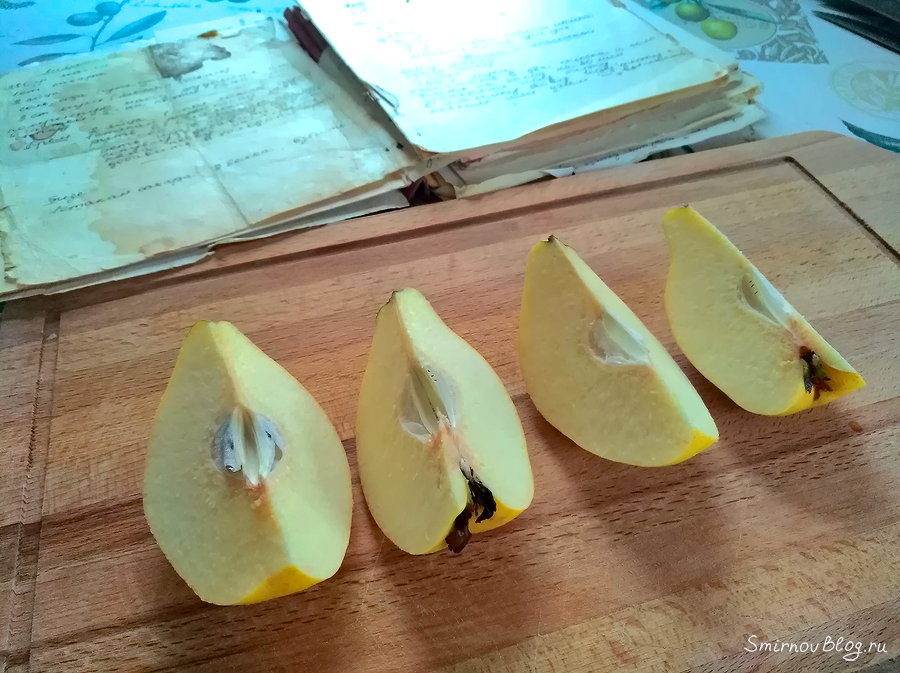 Песочный пирог с айвой