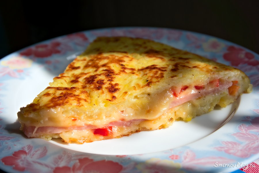 Картофельный пирог на сковороде Картофельный пирог на сковороде