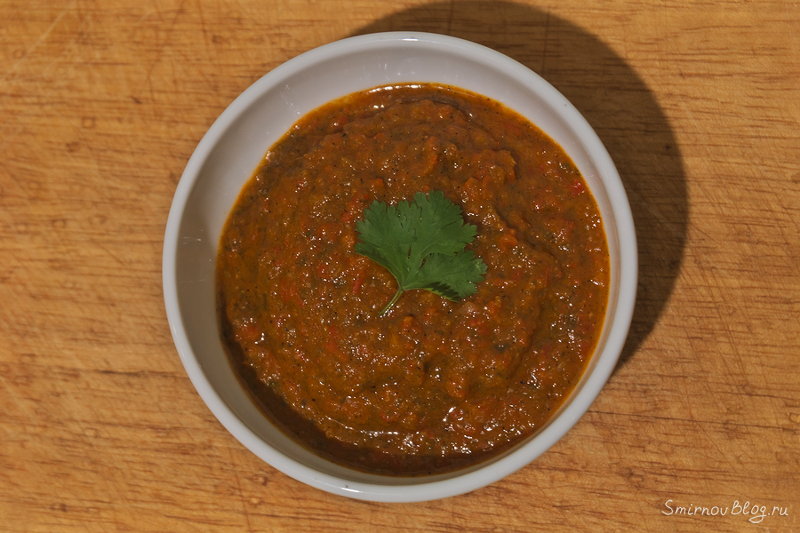 Очень острый соус с кинзой