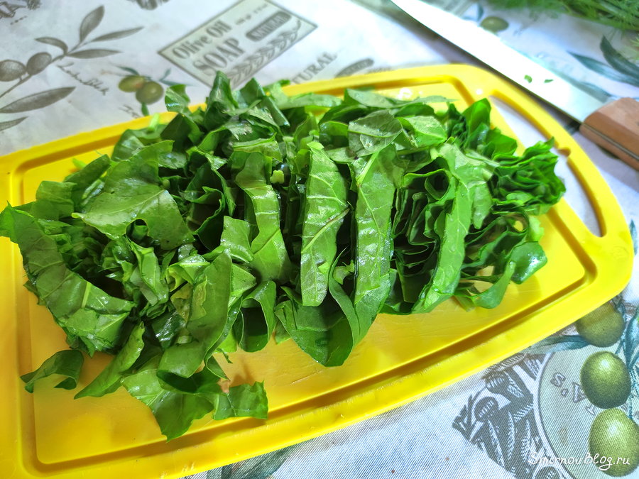 Рулет со шпинатом и сыром