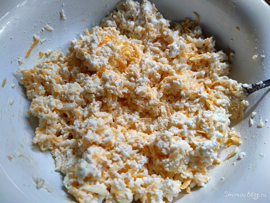 Рулет со шпинатом и сыром