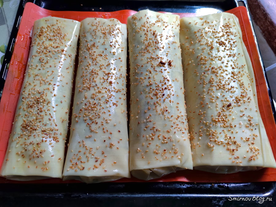 Рулет со шпинатом и сыром