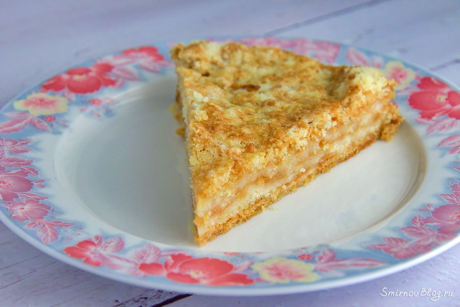 Яблочная шарлотка с манкой