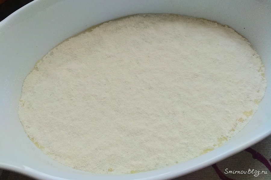 Яблочная шарлотка с манкой