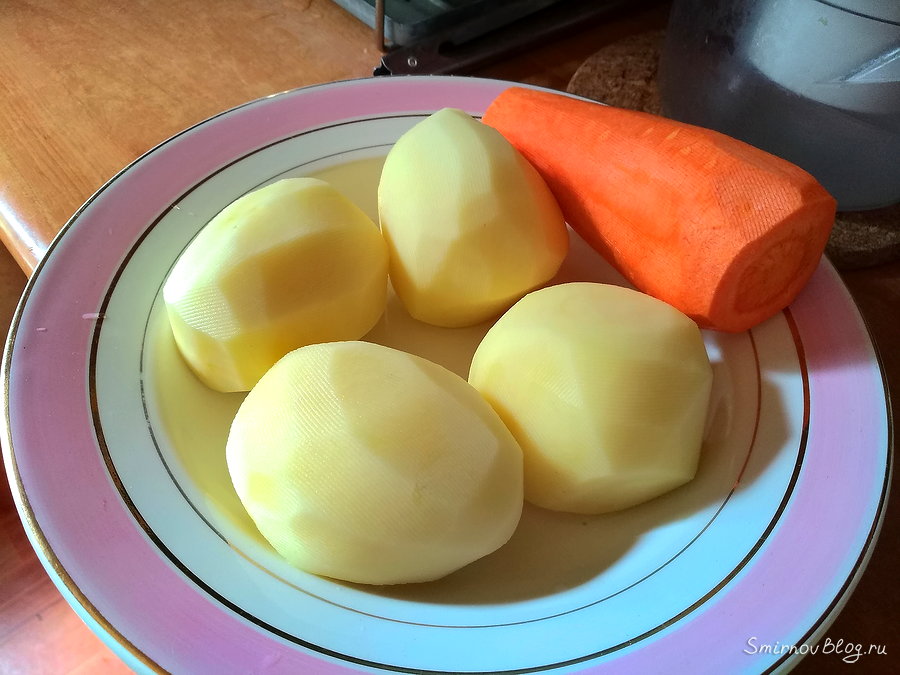 Вкусный суп с фрикадельками и вермишелью