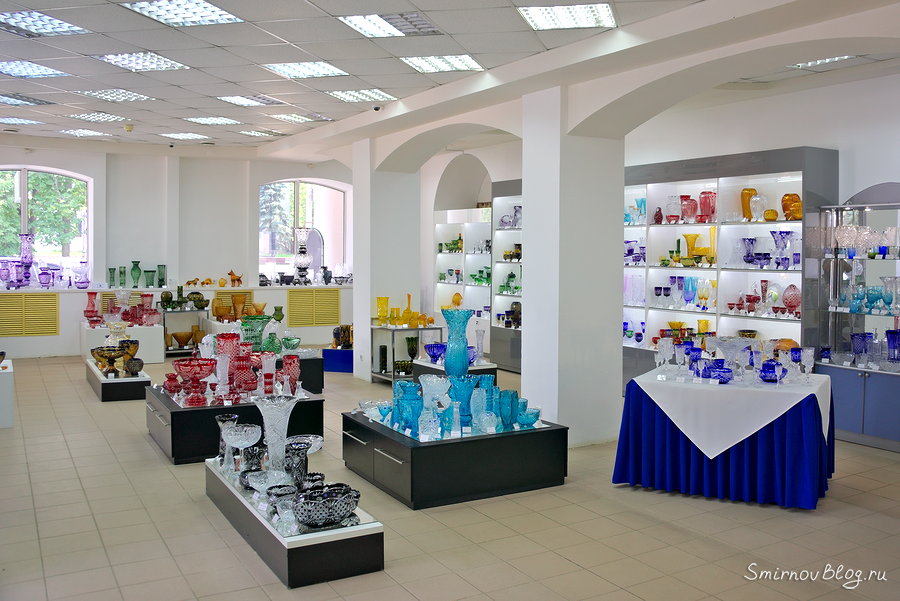 Магазин хрусталя в Торговых рядах. Владимирская обл., г. Гусь-Хрустальный 
