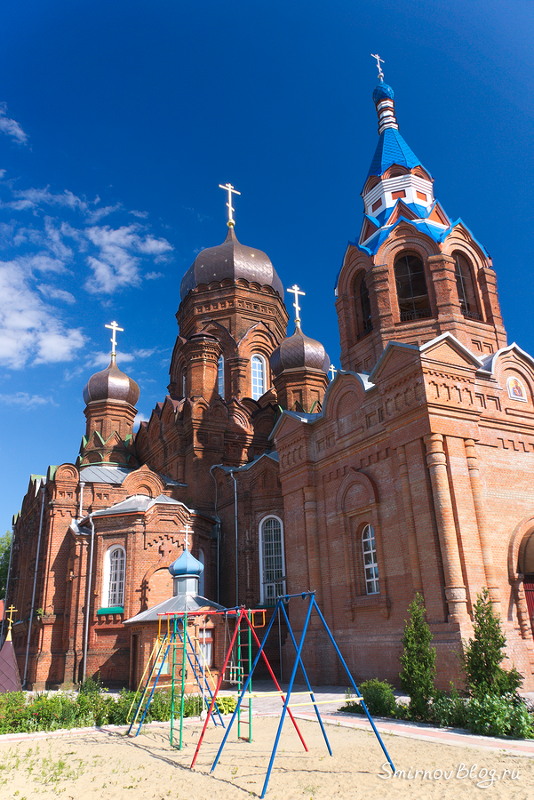 Храм Иоанна Богослова в Ликино-Дулёво Храм Иоанна Богослова в Ликино-Дулёво