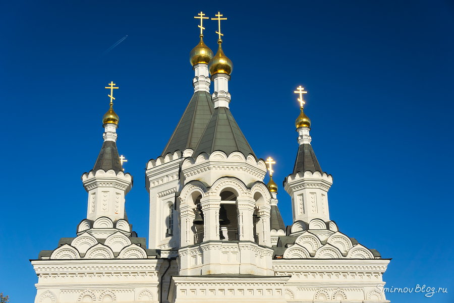 Храм Архангела Михаила на Девичьем поле Храм Архангела Михаила на Девичьем поле
