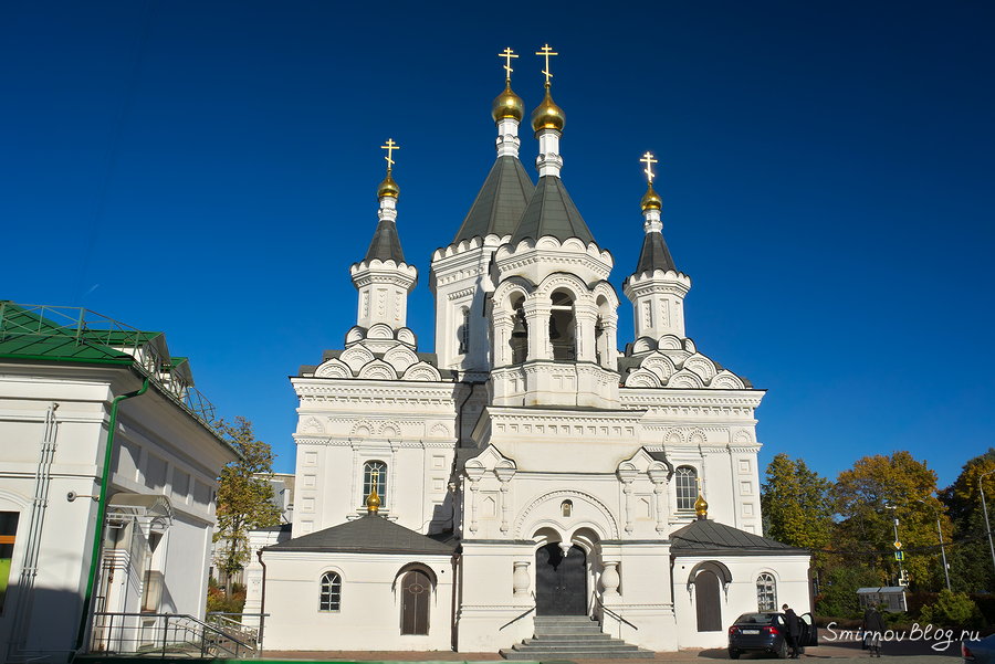 Храм Архангела Михаила на Девичьем поле Храм Архангела Михаила на Девичьем поле