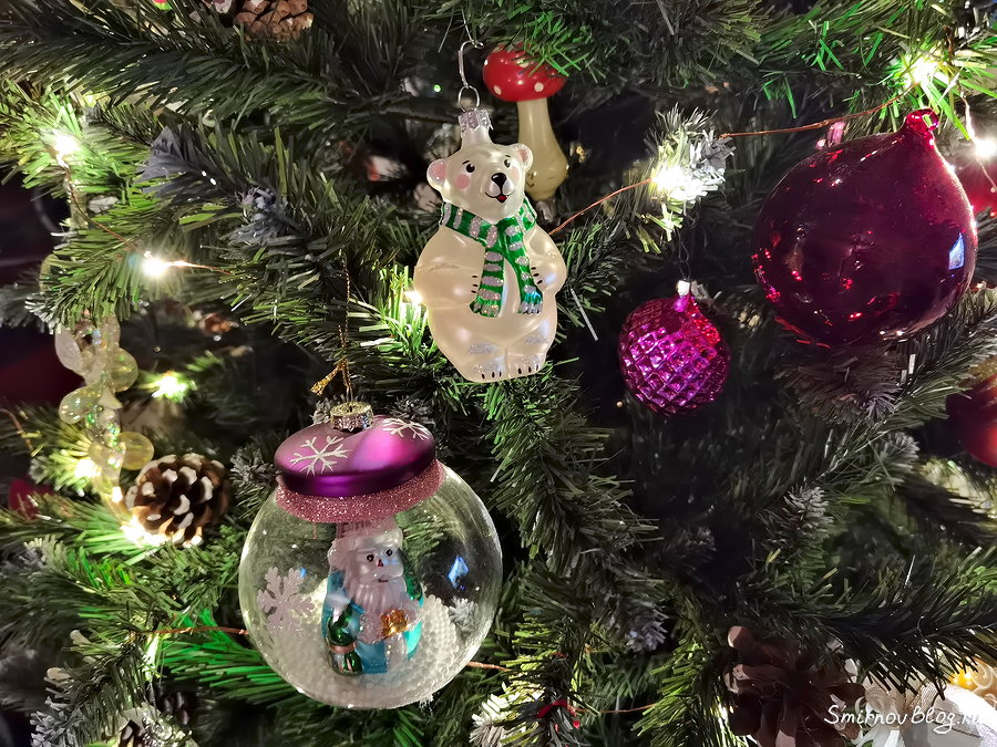 С Новым Годом и с Рождеством!